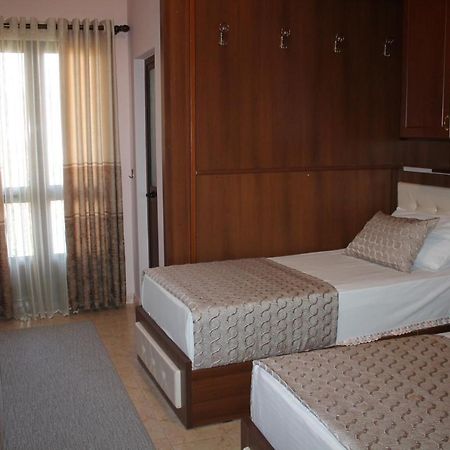 Hotel Hasmegaj Mahall' e Kryethuit 외부 사진