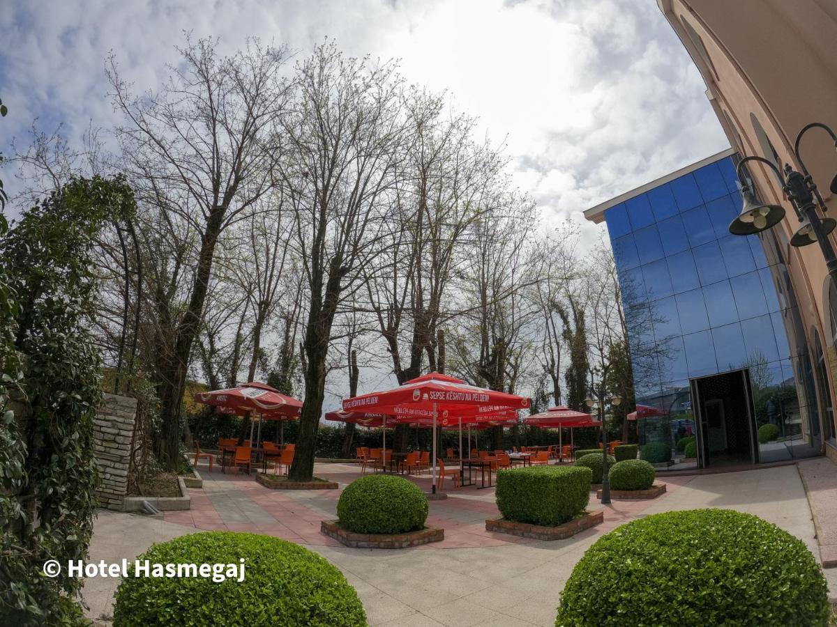 Hotel Hasmegaj Mahall' e Kryethuit 외부 사진