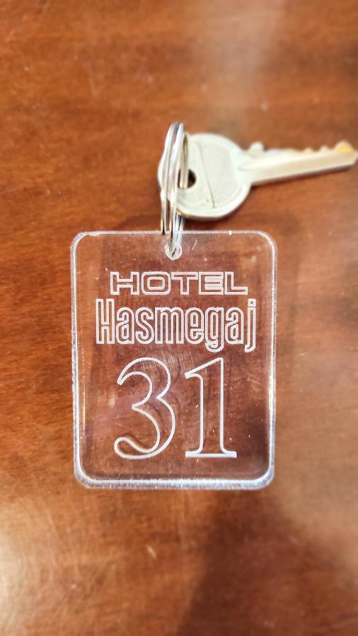 Hotel Hasmegaj Mahall' e Kryethuit 외부 사진
