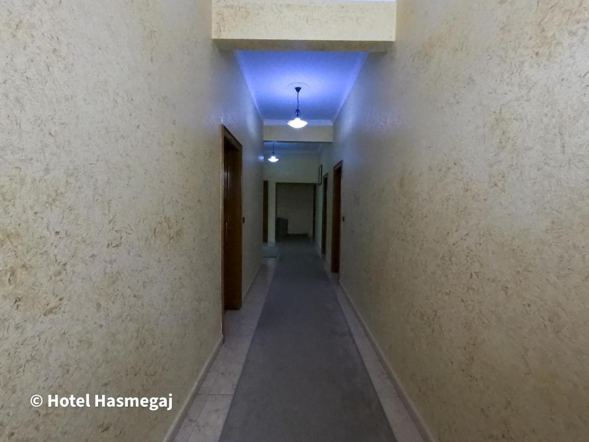 Hotel Hasmegaj Mahall' e Kryethuit 외부 사진