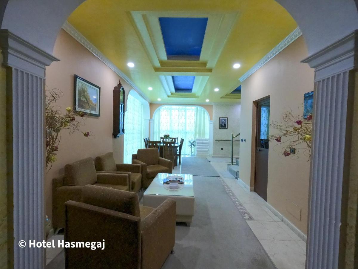 Hotel Hasmegaj Mahall' e Kryethuit 외부 사진