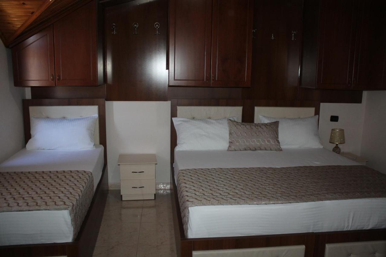 Hotel Hasmegaj Mahall' e Kryethuit 외부 사진