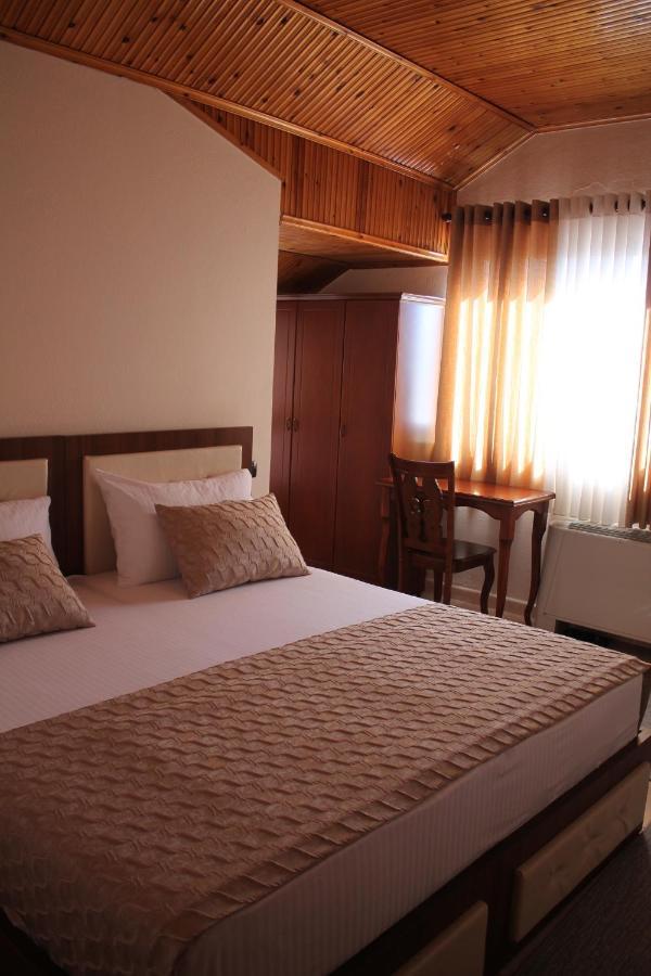 Hotel Hasmegaj Mahall' e Kryethuit 외부 사진